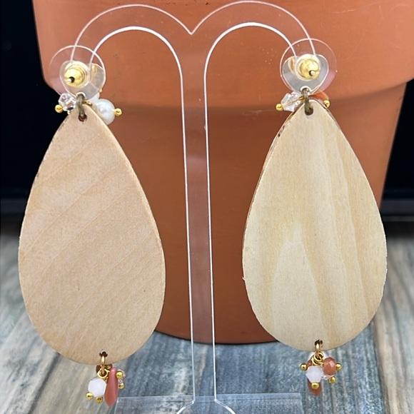 ⭐️Adorned Crown Jewelry assemblage lightweight love baking sweets earrings - Picture 3 of 9